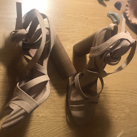 Malaya Sandal Size 8 - Picture 1 of 5